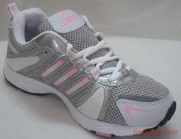 得尔奇运动鞋 最新产品信息全面介绍