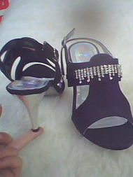 潢川城事之夏季主打产品展示——一鸣公主鞋业加工厂